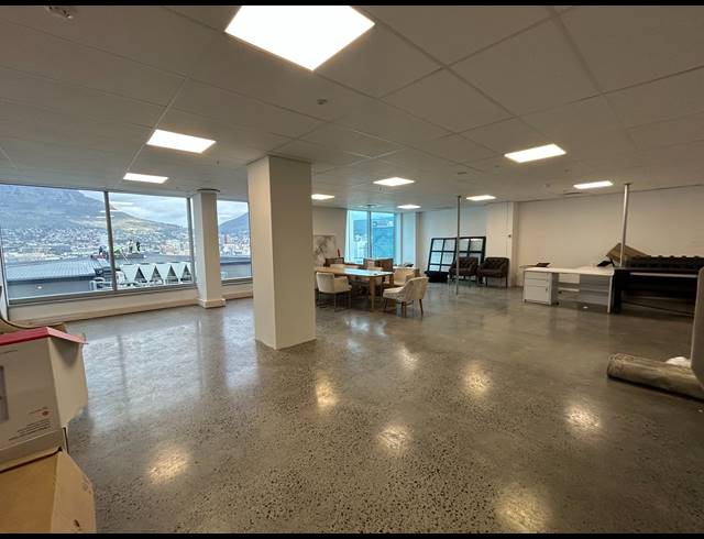 155M² BUILDING TO LET IN CAPE TOWN CITY CENTRE